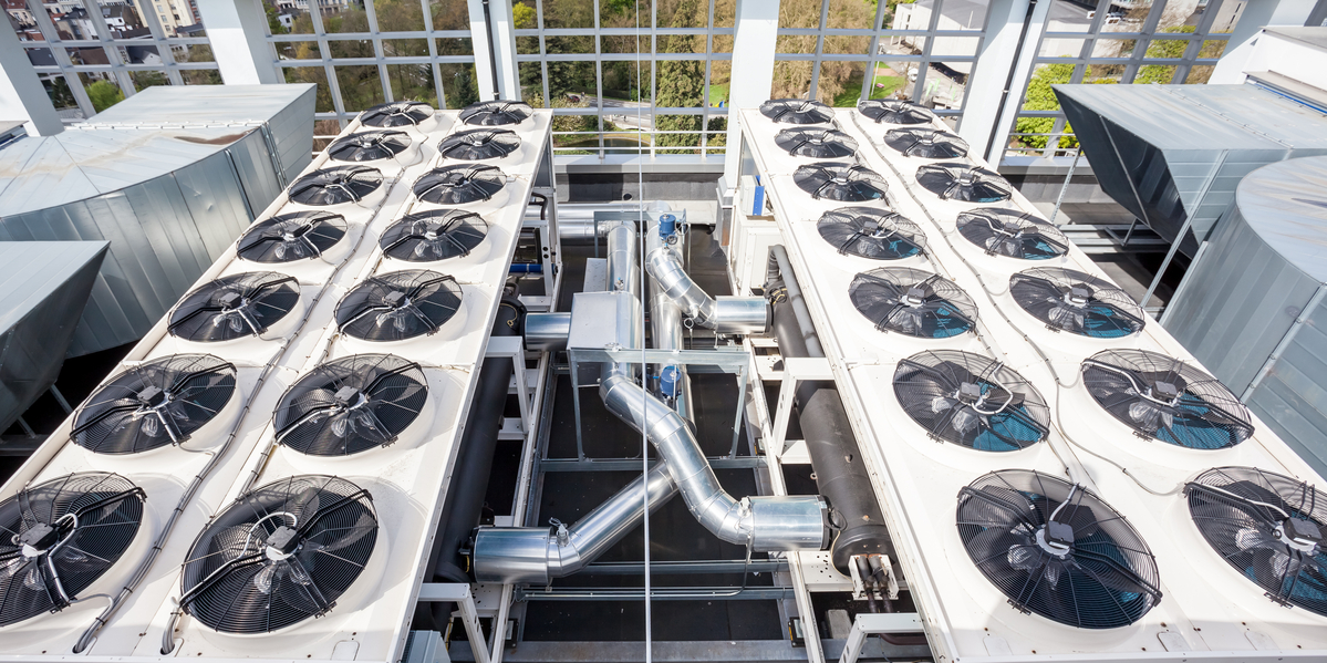 commercial ac on an flat roof there